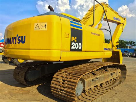 200 komatsu excavator|komatsu pc200 price.